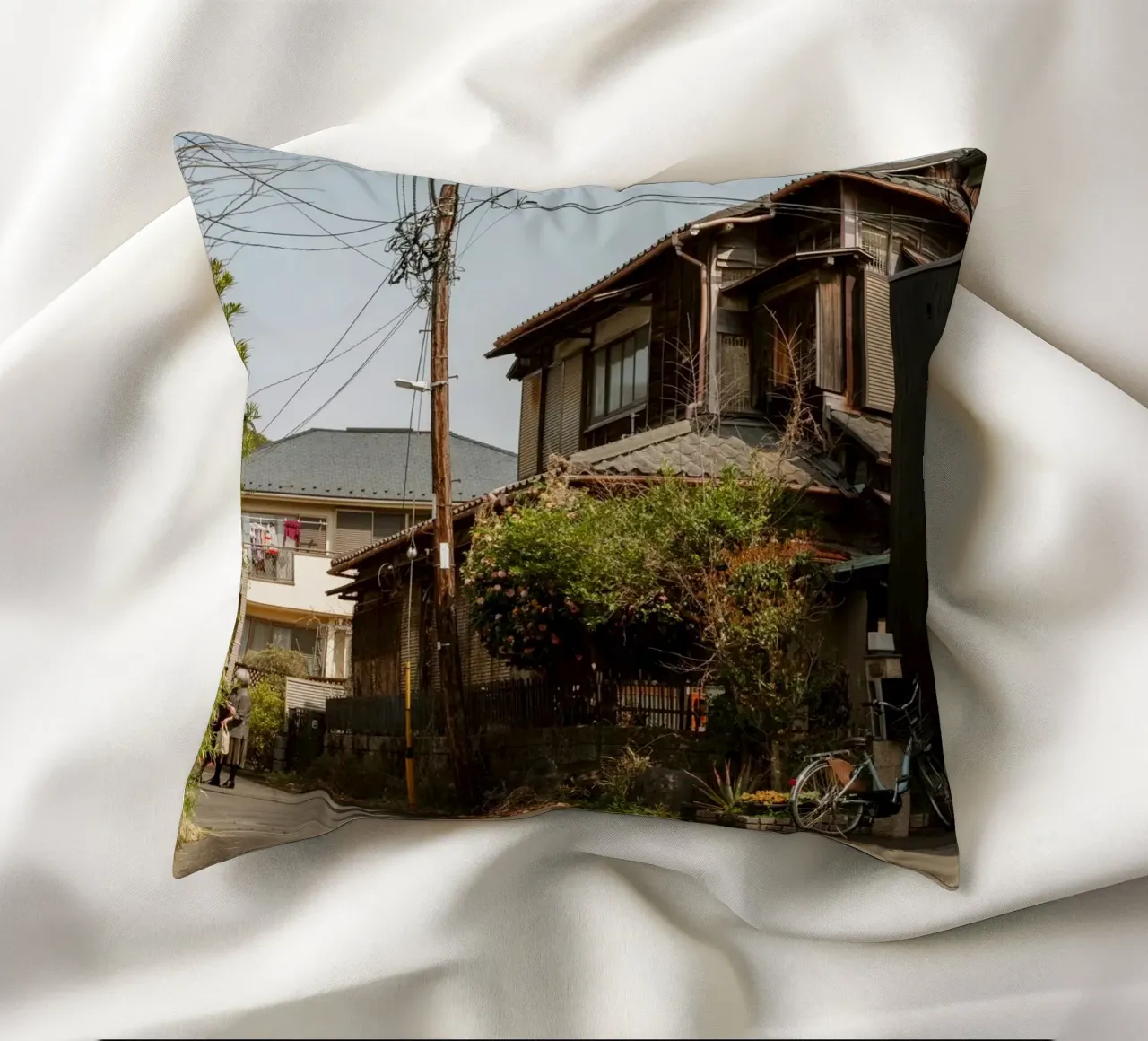 Periferia di Kamakura, Giappone cuscino da Marcel Bisig