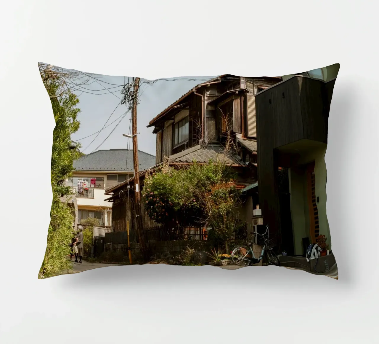 Periferia di Kamakura, Giappone cuscino da Marcel Bisig