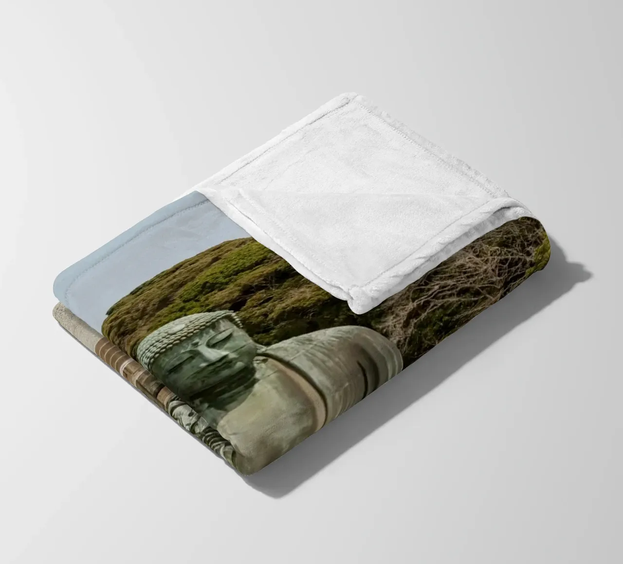 Buddha gigante a Kamakura, Giappone coperta in pile da Marcel Bisig