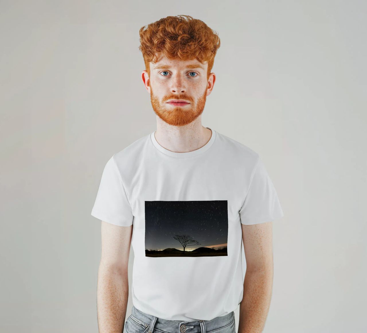 silhouette albero in timelapse t-shirt da space words