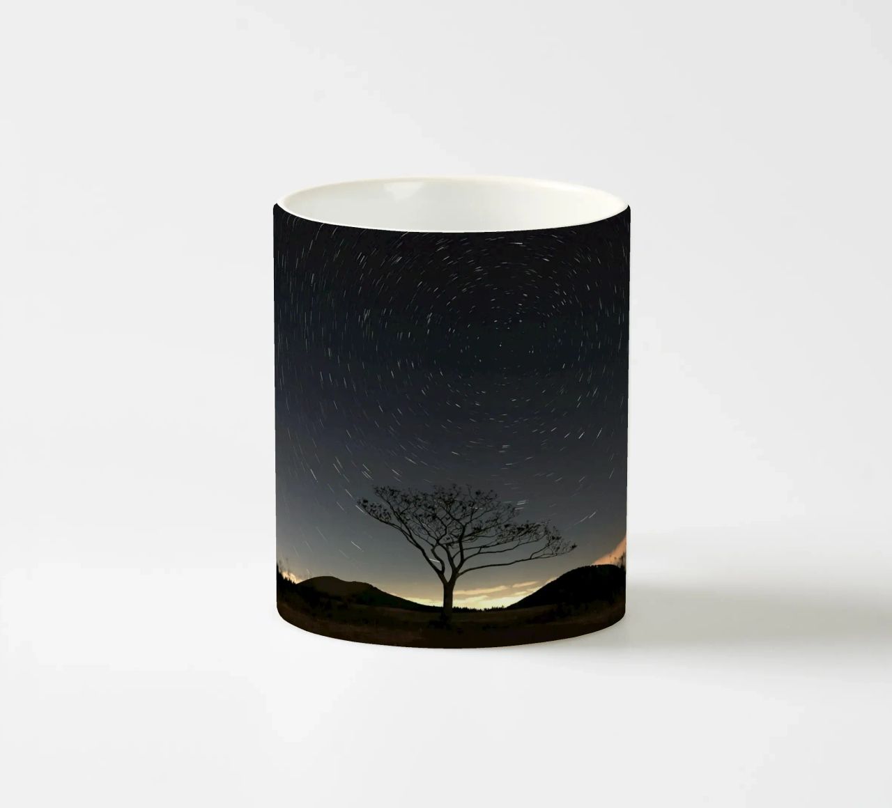 silhouette albero in timelapse tazza in ceramica da space words