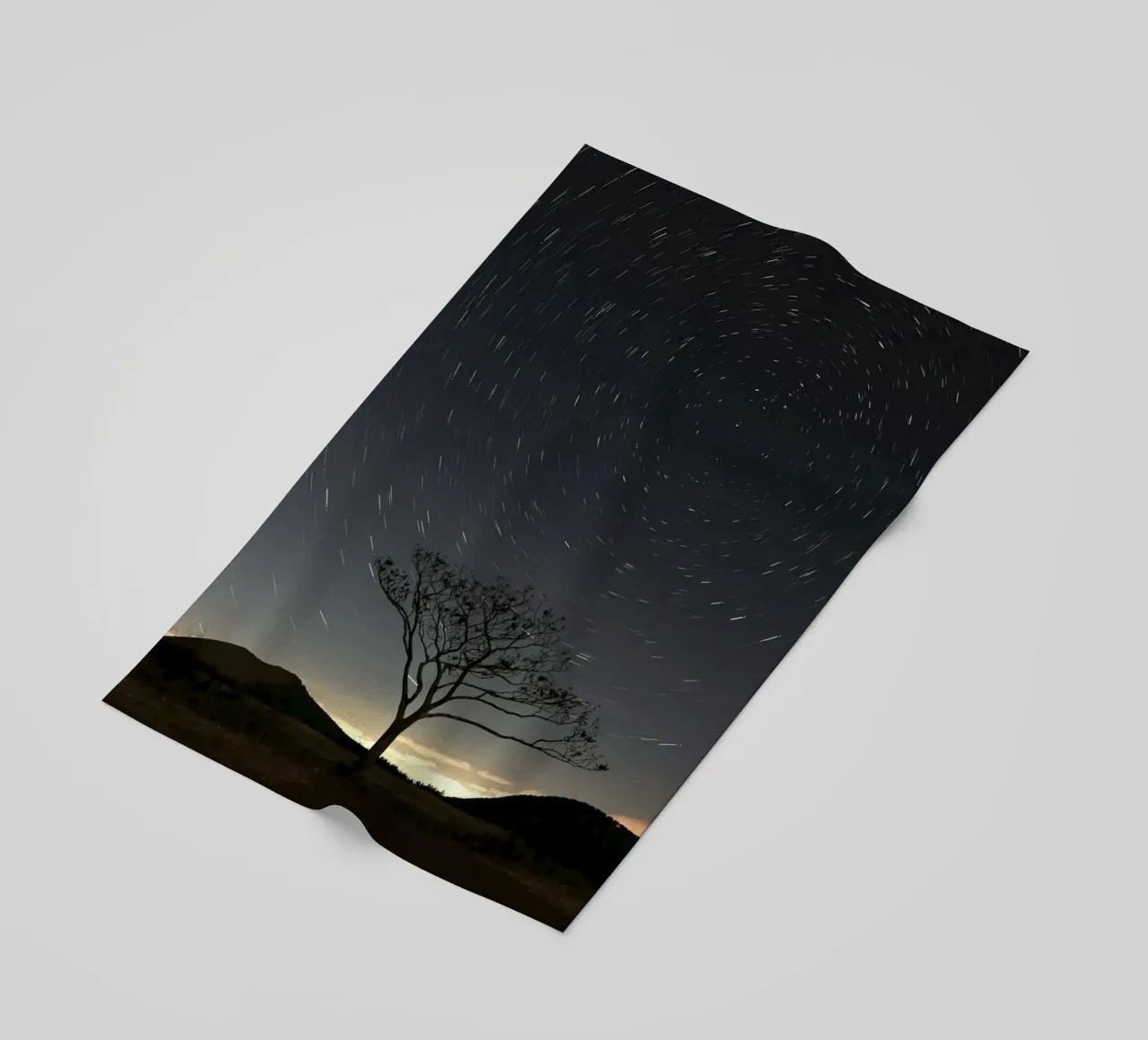 Silhouette Baum Timelapse Strandtuch von space words