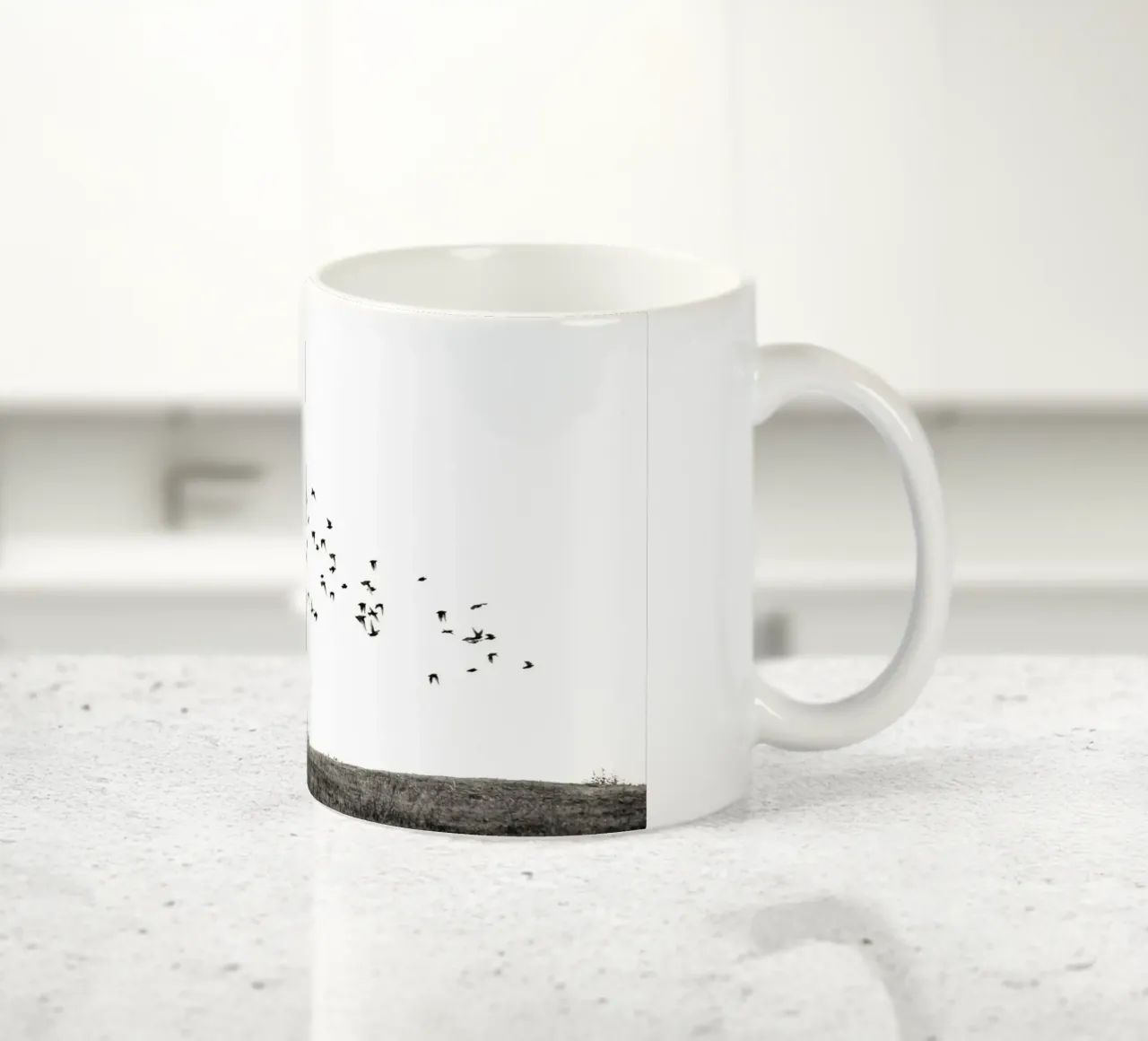 cavalli in campo con uccelli tazza in ceramica da Horsire