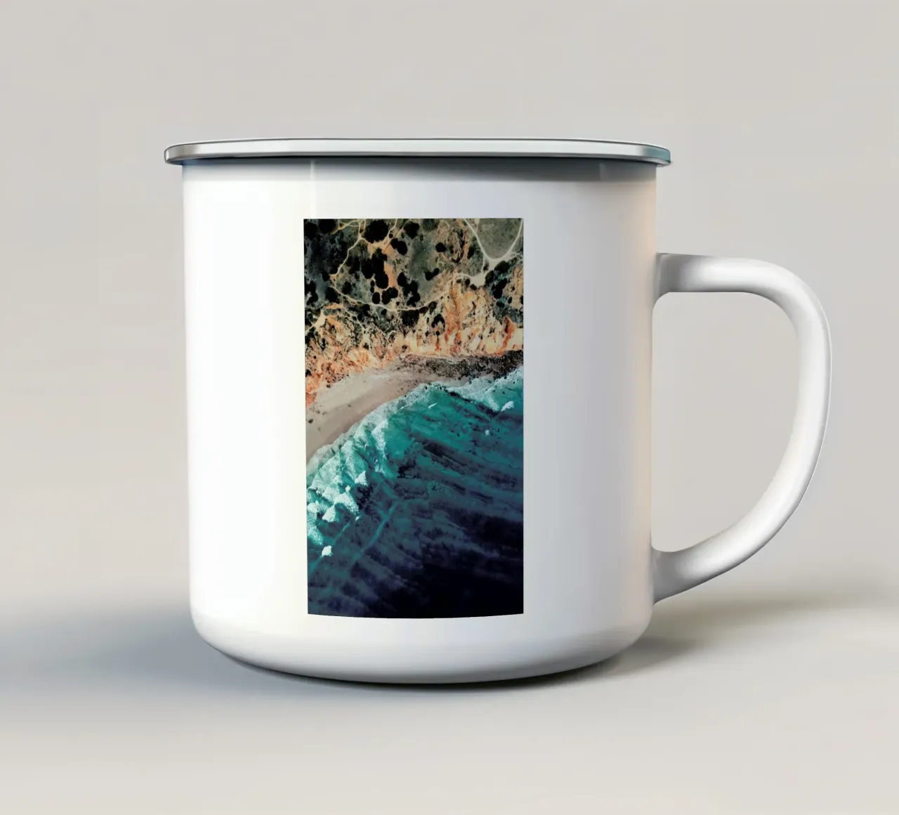 Dream Coast 2 tazza in smalto da Sebastian Hilgetag