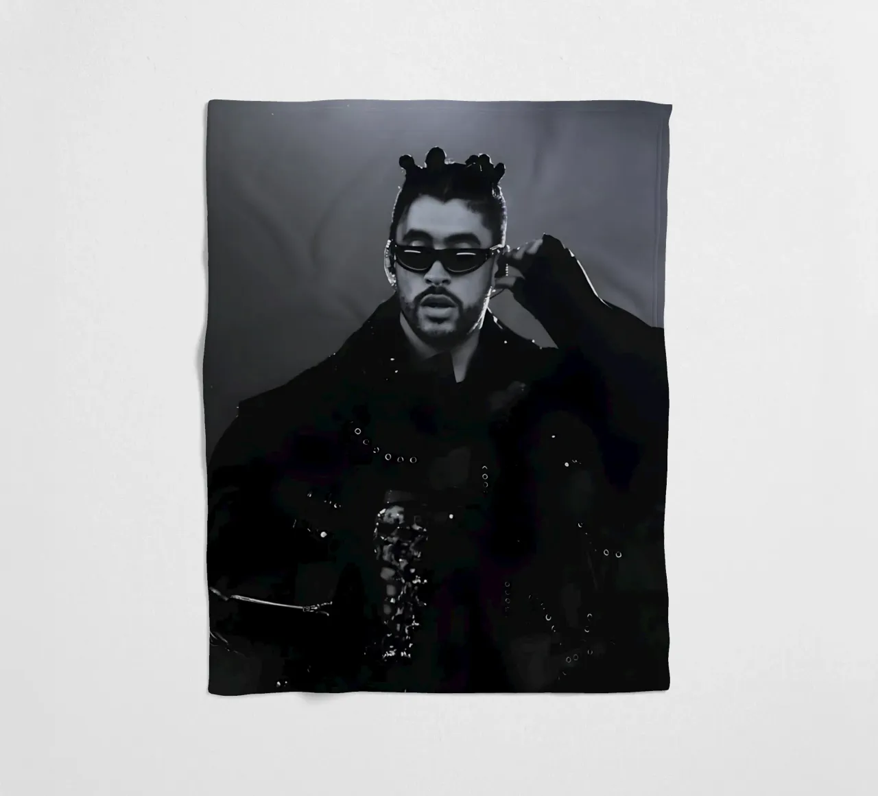Bad Bunny Fleecedecke von Low poly art