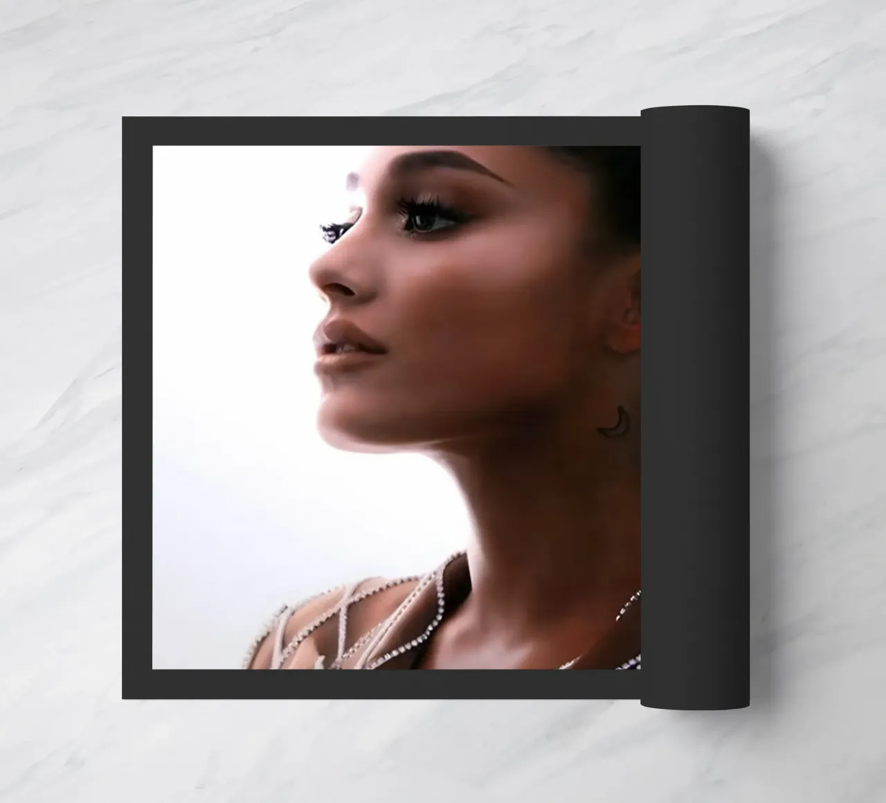 Ariana Grande zerbino da Low poly art