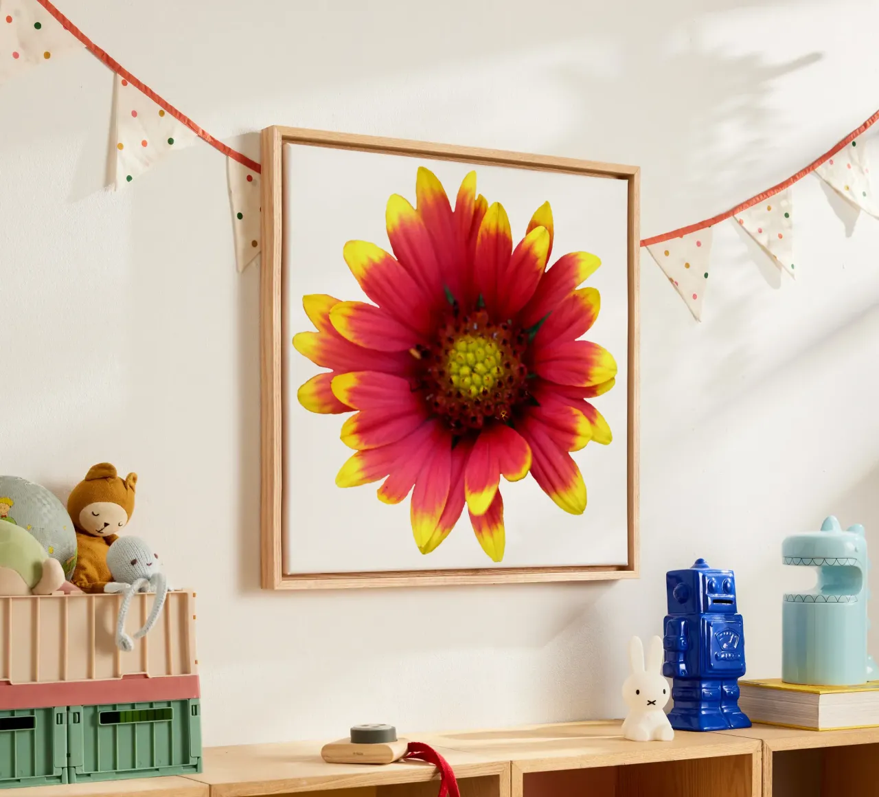 Fiore macro tela con Cornice a cassetta da Bold Blooms