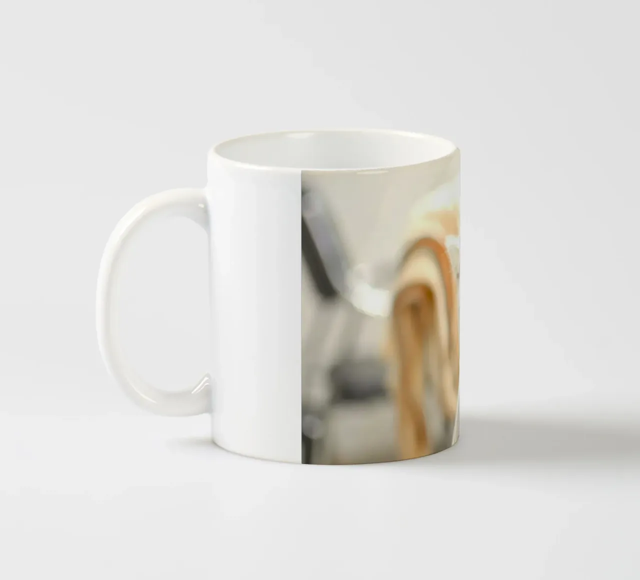 gattino in un ambiente accogliente tazza in ceramica da animal story home