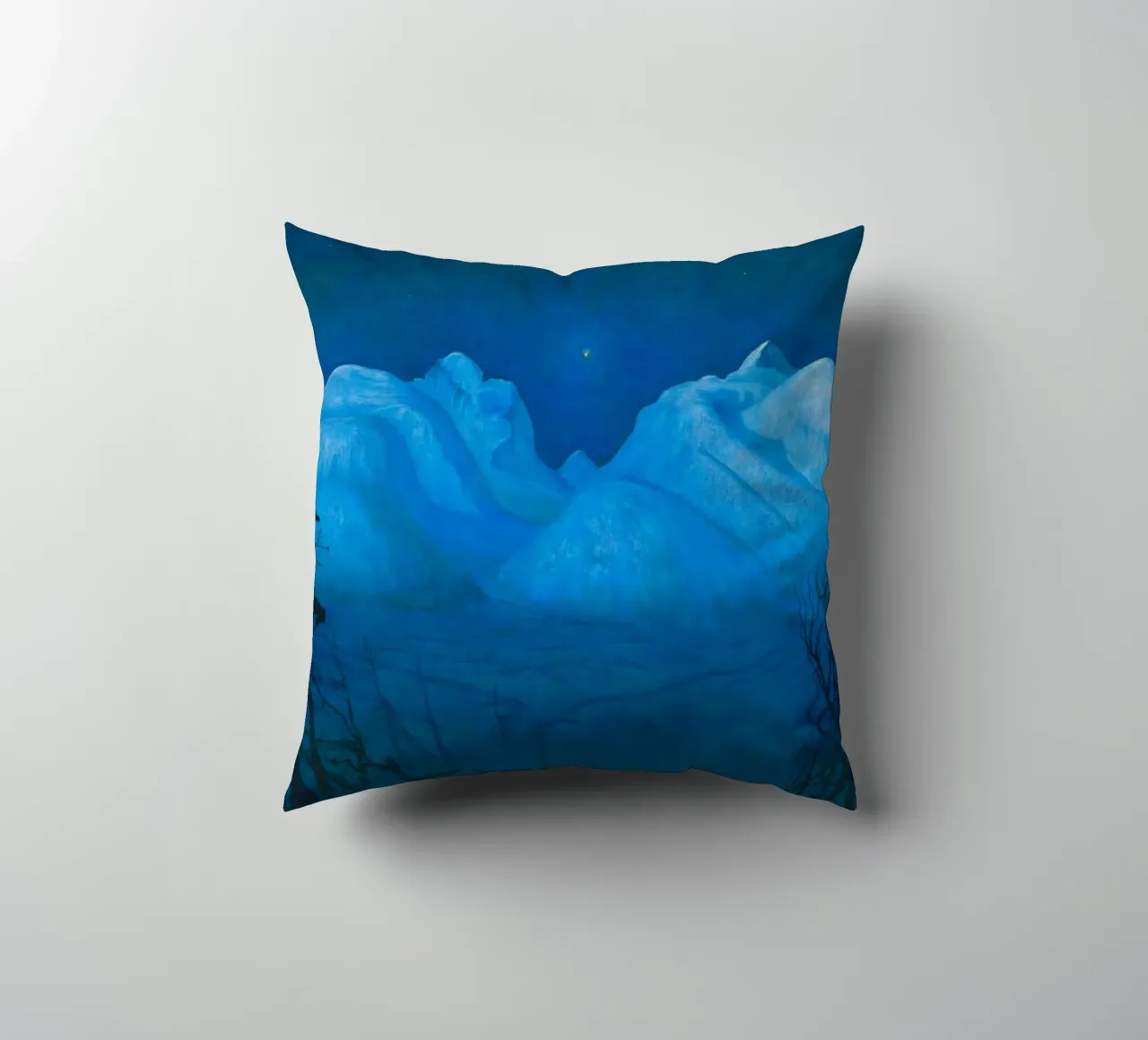 Notte d'inverno in montagna di Harald Sohlberg cuscino da Venus Art