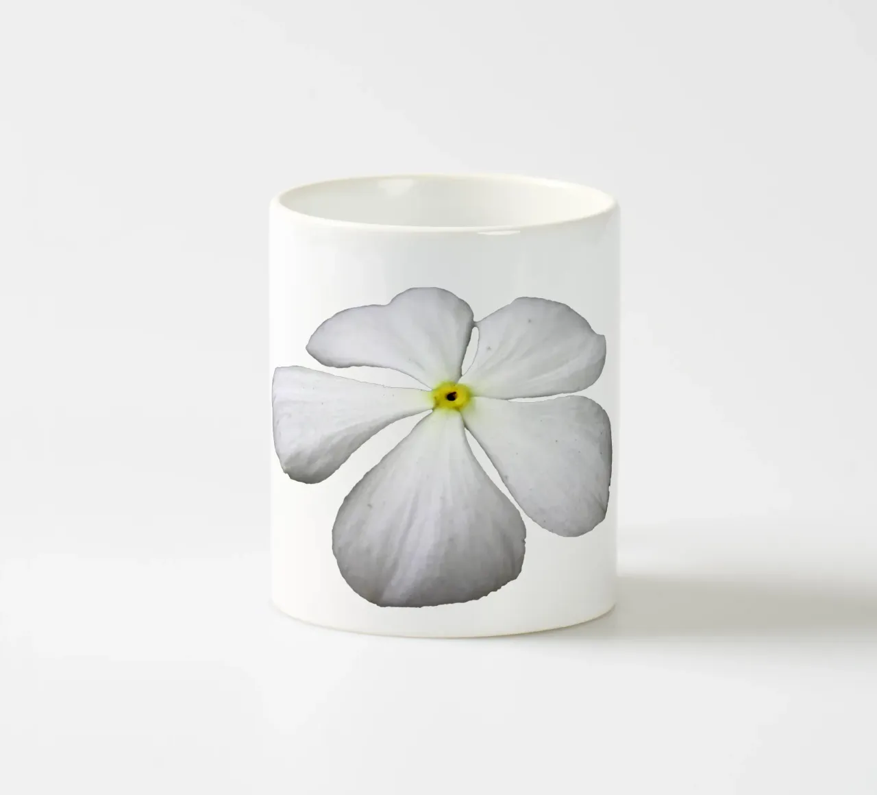 Fiore macro tazza in ceramica da Bold Blooms