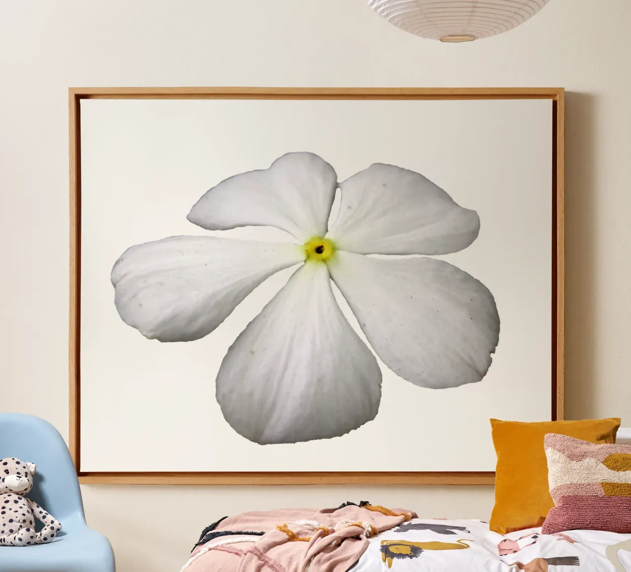 Macrobloem canvas van Bold Blooms