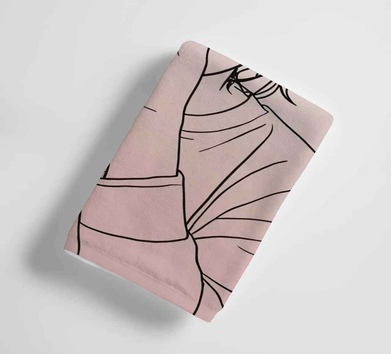 Joven sosteniendo una cámara y capturando recuerdos toalla de baño de DesignDoodle