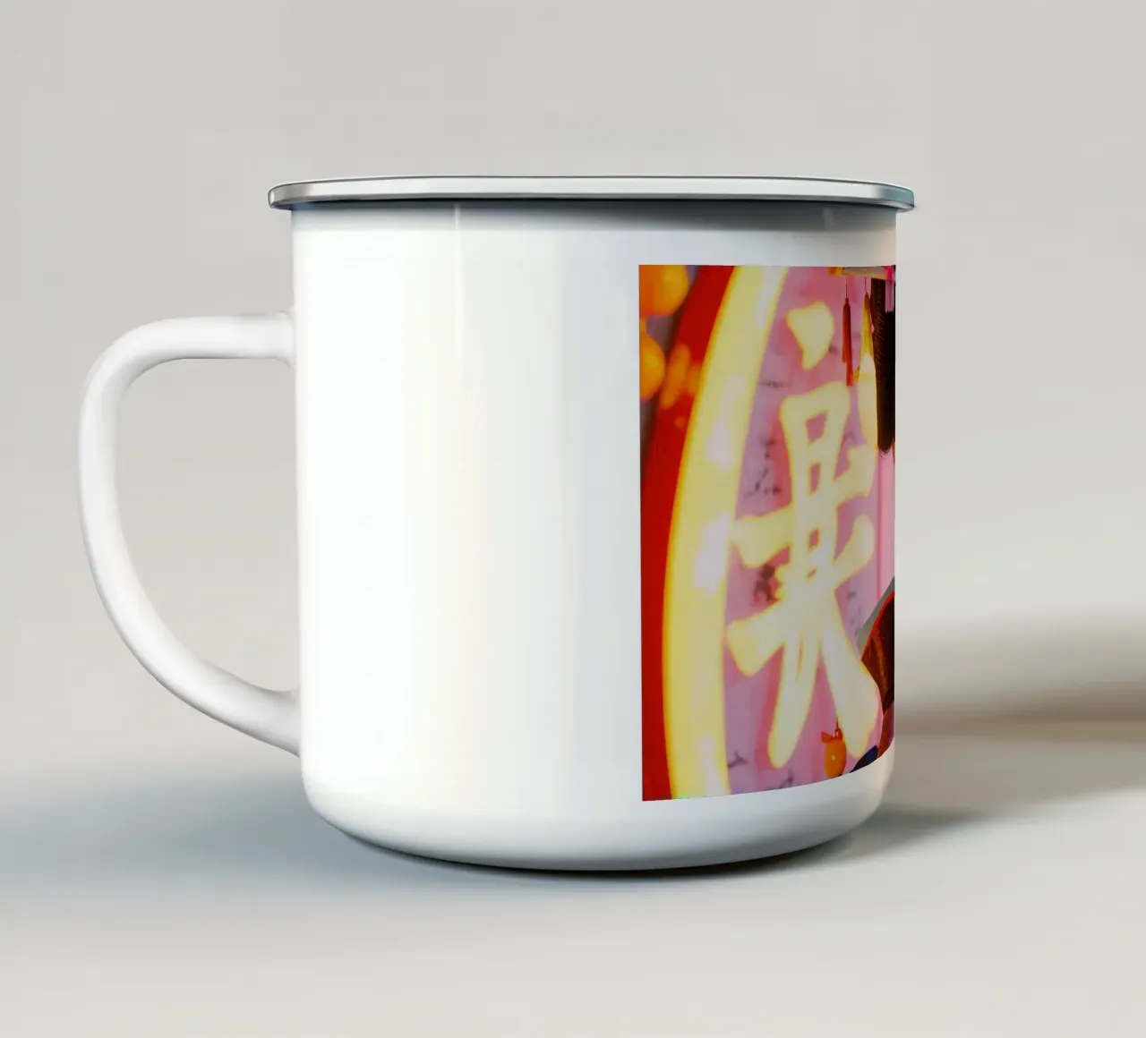 Geisha neo Tokyo tazza in smalto da Flo Klein