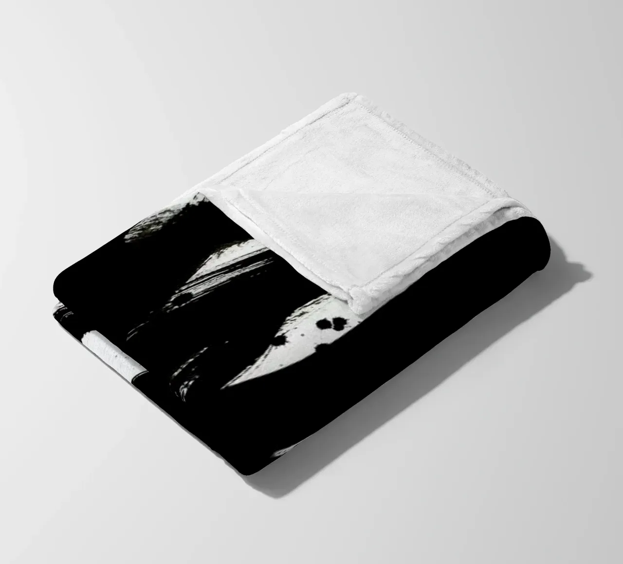 Black On White 1 coperta in pile da IRIS LEHNHARDT FINE ART