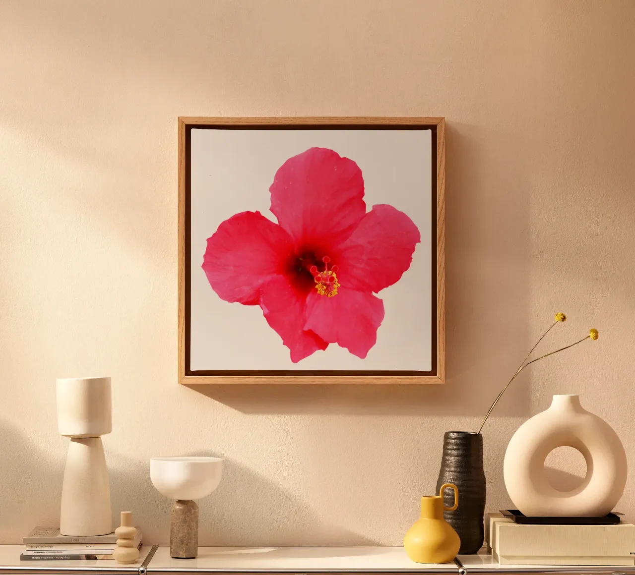 Fiore macro tela con Cornice a cassetta da Bold Blooms