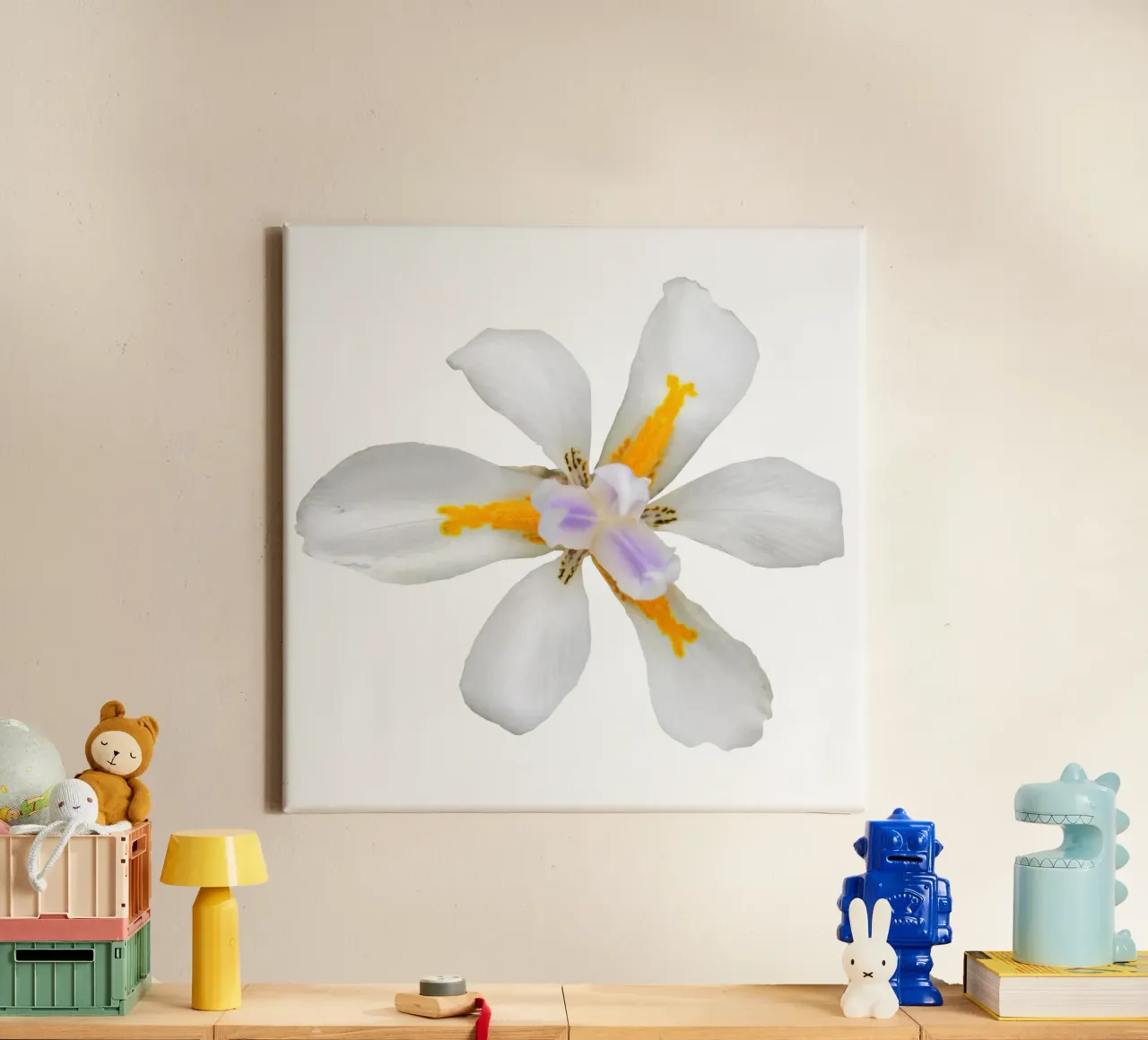 Fiore macro tela con Cornice a cassetta da Bold Blooms