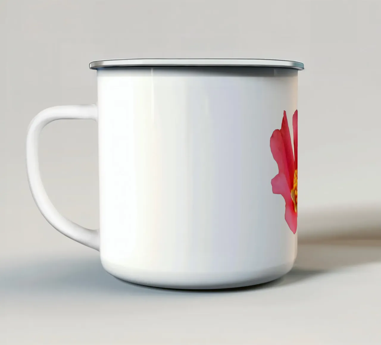 Fiore macro tazza in smalto da Bold Blooms