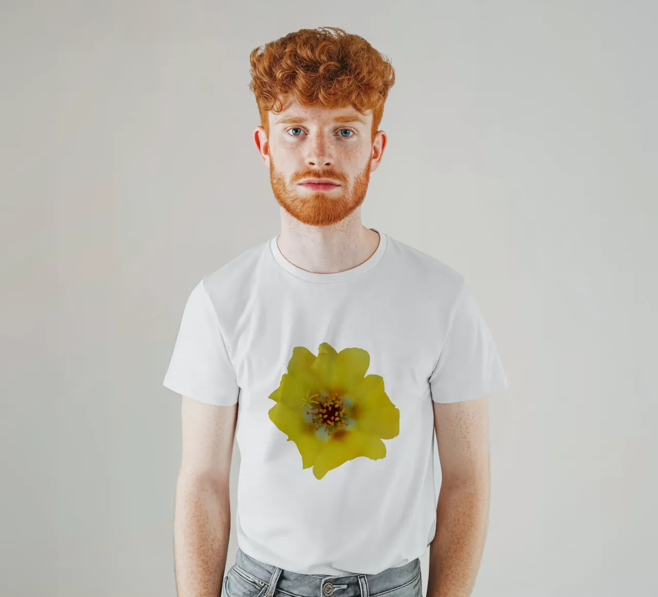 Fiore macro t-shirt da Bold Blooms