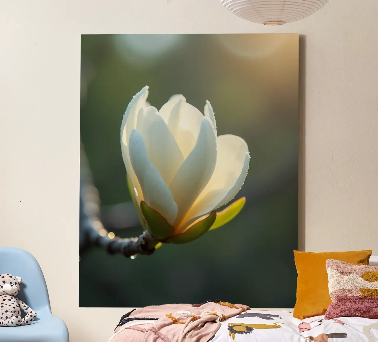 Geheime Botanik Leinwand mit Schattenfugenrahmen von Bold Blooms