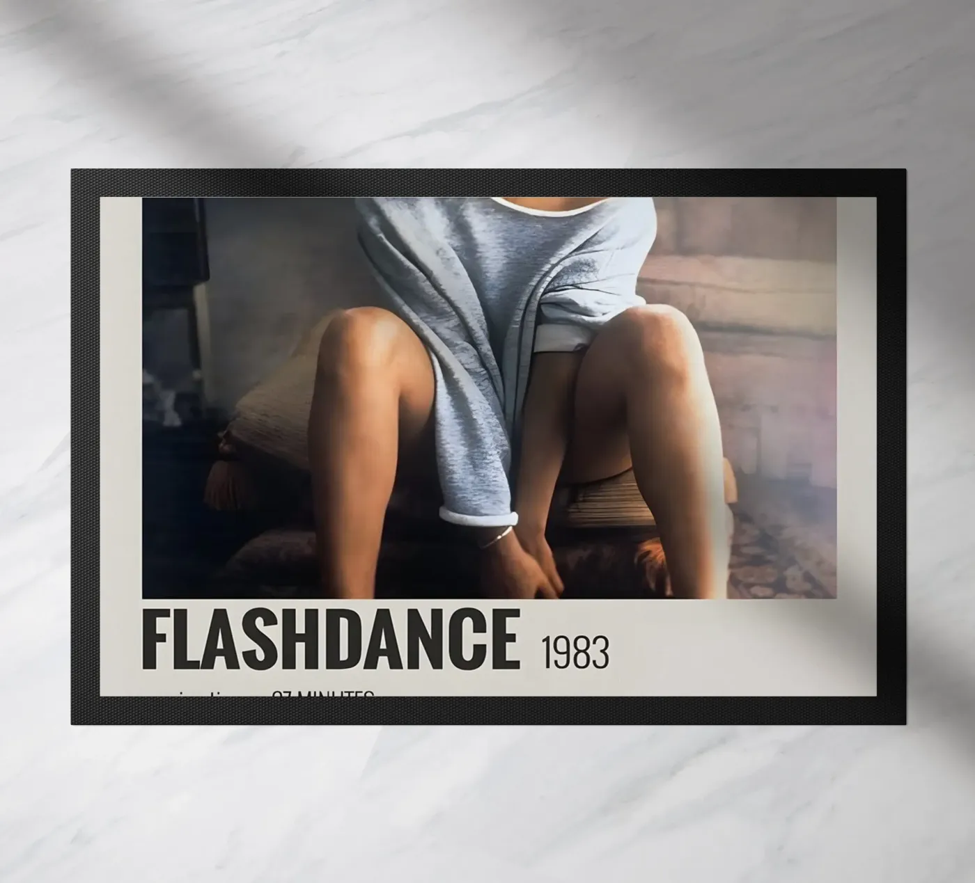 FLASHDANCE 1983 Fußmatte von MVFminimalist