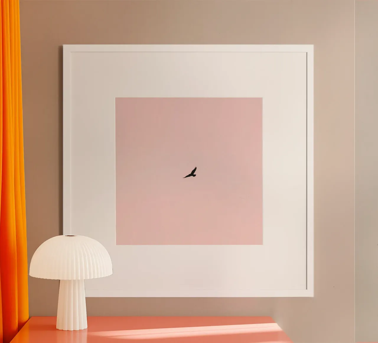 Aigle planant dans un ciel pastel au crépuscule au-dessus d'une terre tranquille hahnemühle de DesignDoodle