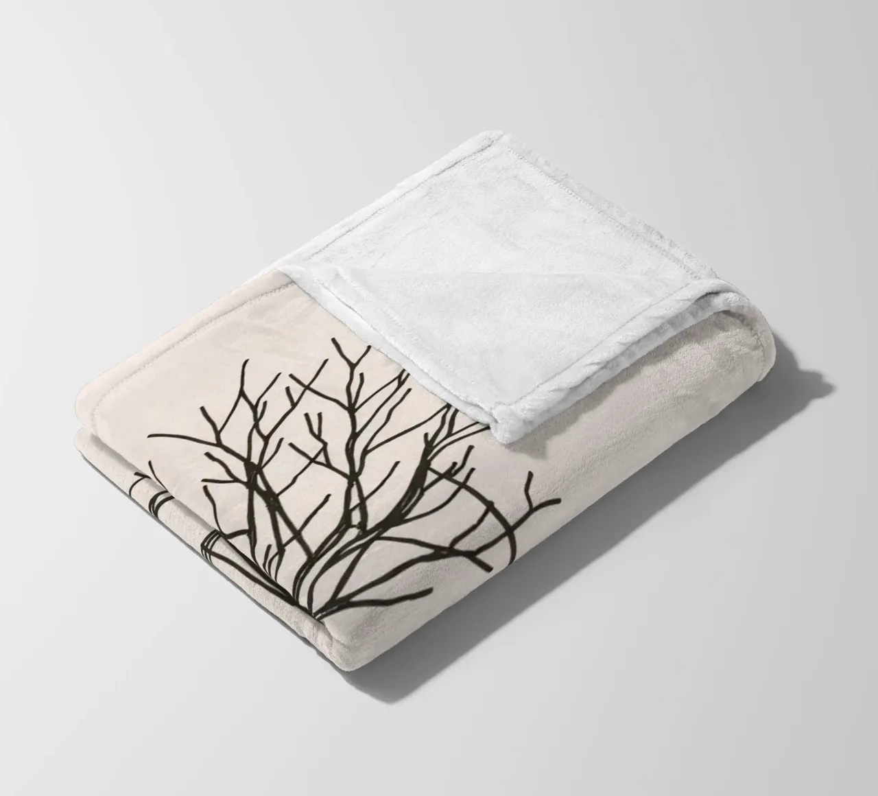 Altalena appesa a un albero spoglio in un paesaggio tranquillo coperta in pile da DesignDoodle