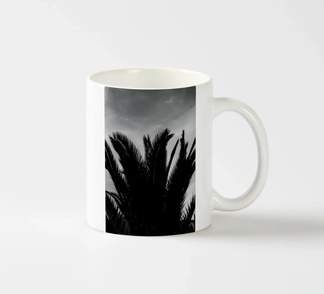 Soft Palms tazza in ceramica da Sebastian Hilgetag