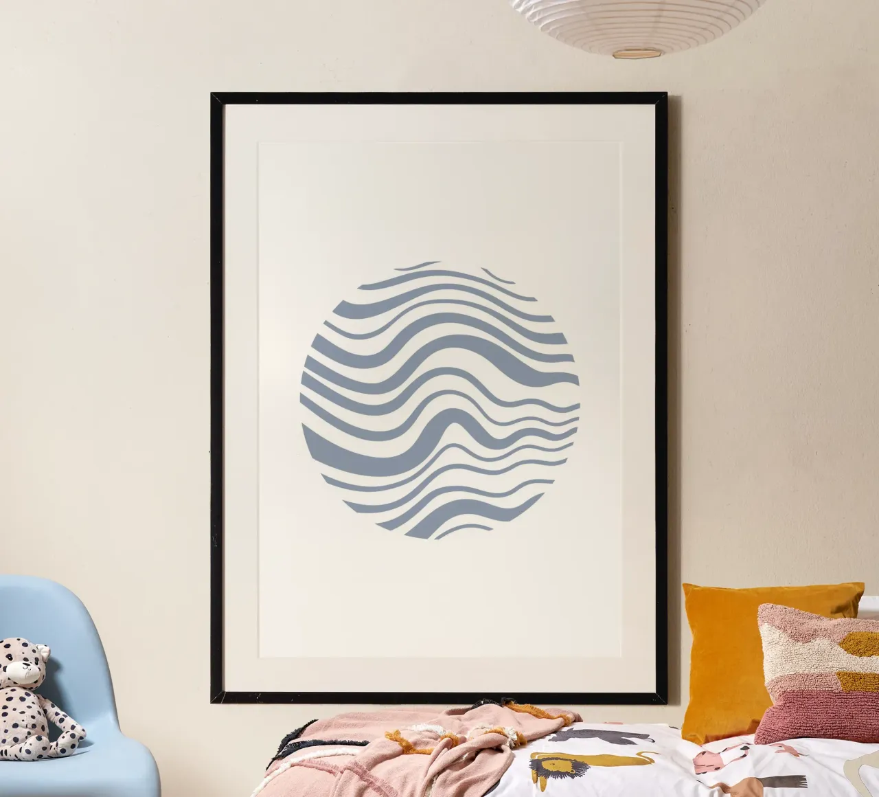 Abstracte golvende cirkeldruk - minimalistisch modern, blauw esthetisch poster met houten frame van ClubArt
