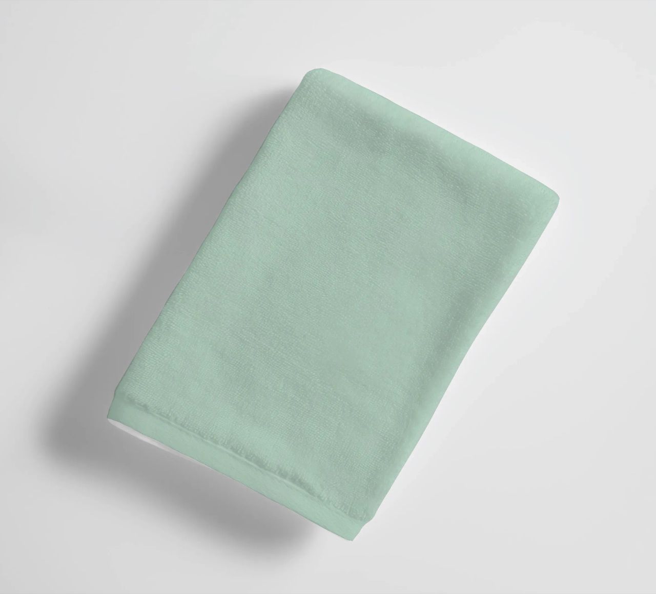 Minimalistisches Baumdesign mit verschlungenen Zweigmustern Handtuch von DesignDoodle