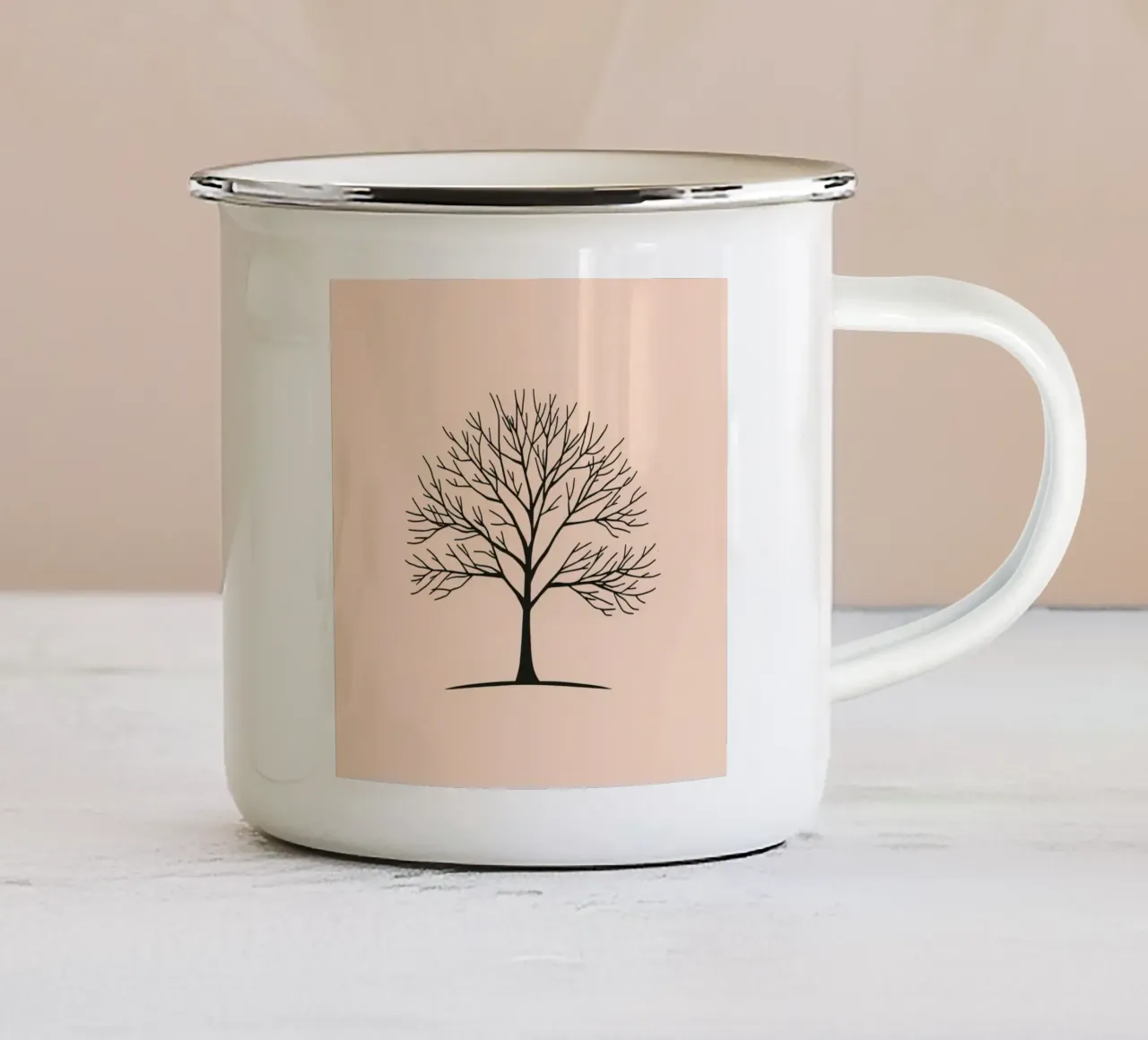 Albero spoglio con rami intricati su sfondo chiaro tazza in smalto da DesignDoodle
