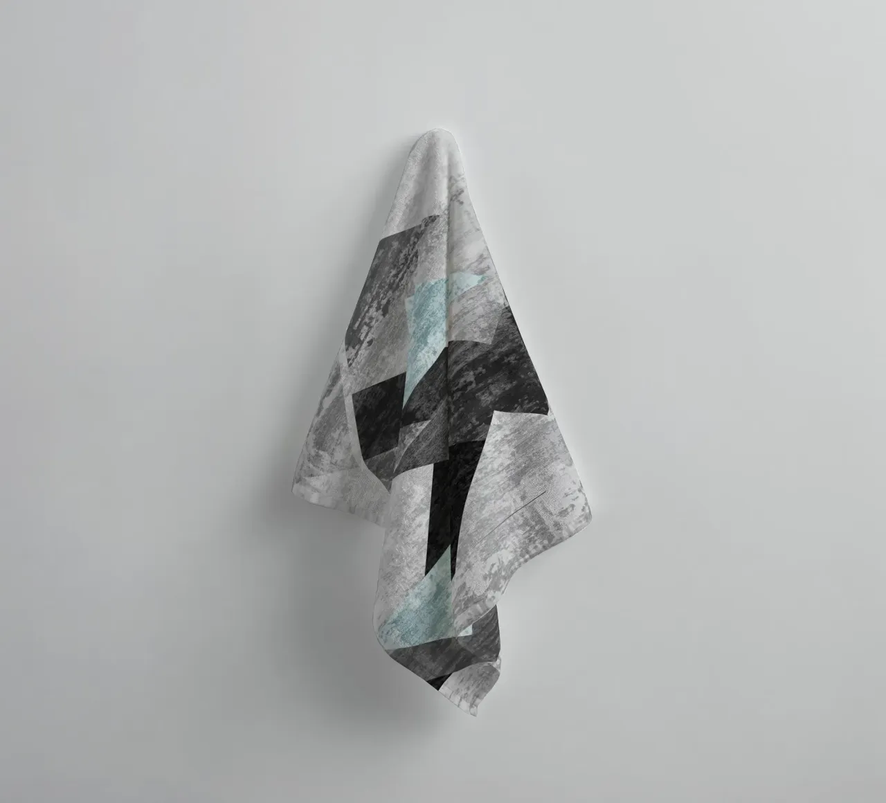 abstract geometric overlapping triangles Handtuch von vintageshop