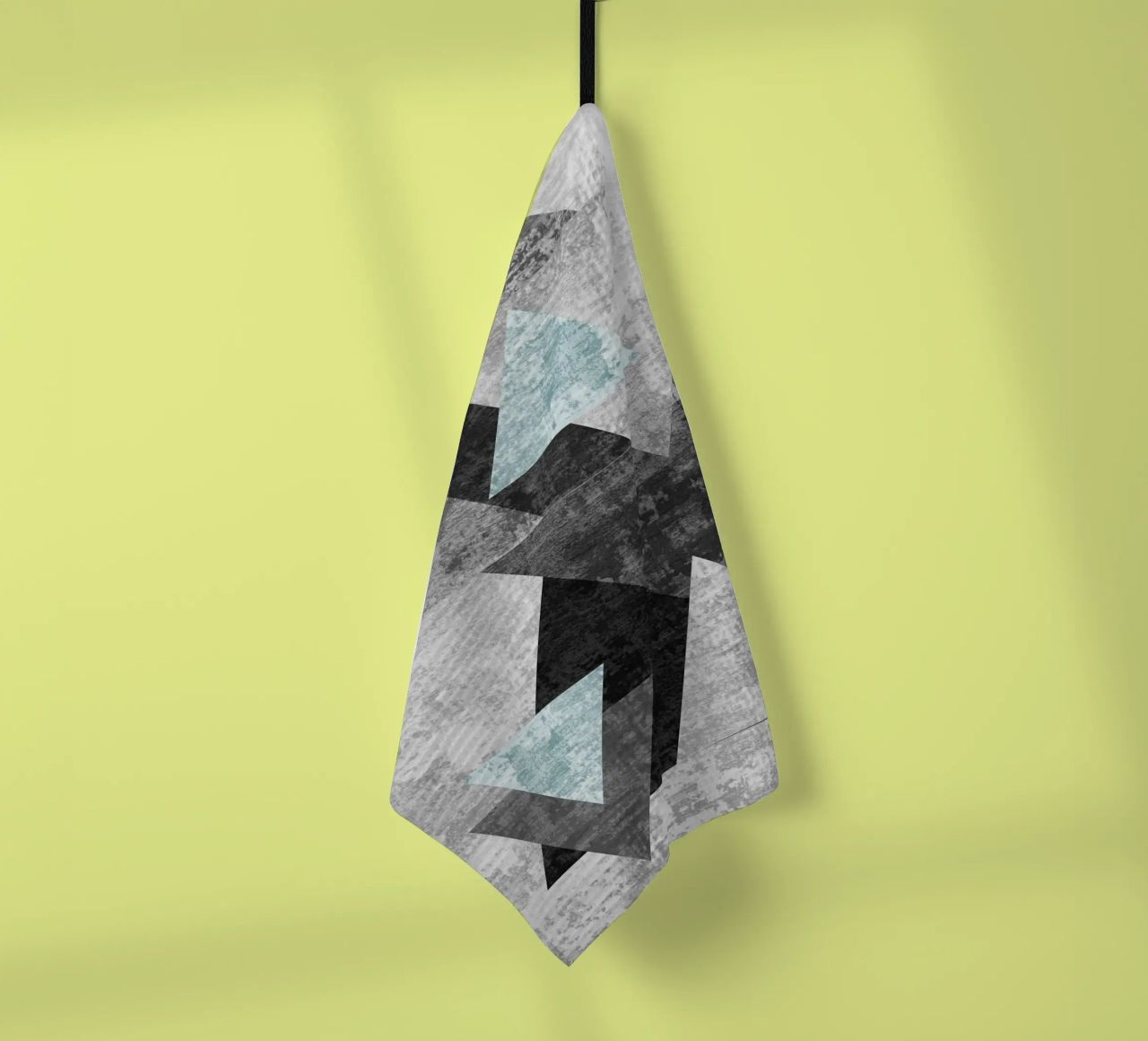 abstract geometric overlapping triangles torchon de vintageshop