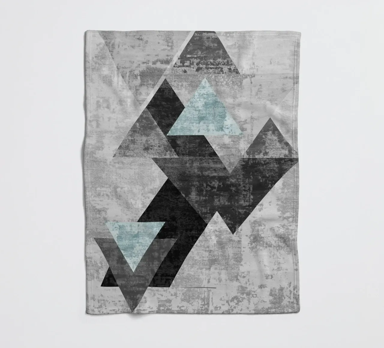 abstract geometric overlapping triangles coperta in pile da vintageshop