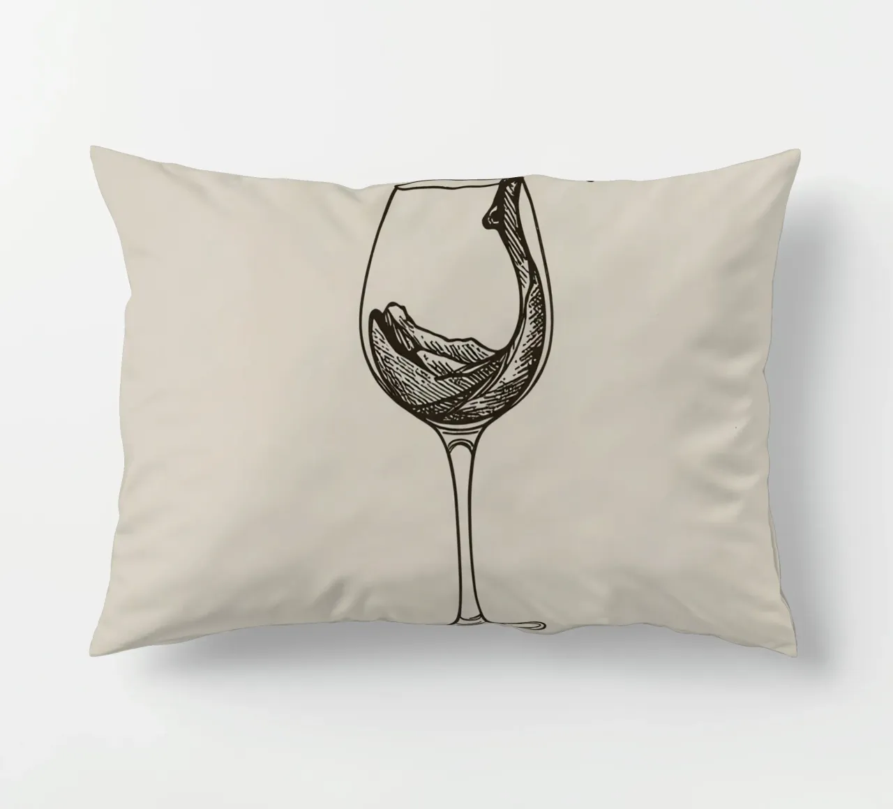 verre à vin avec éclaboussure de liquide sur fond beige coussin de DesignDoodle