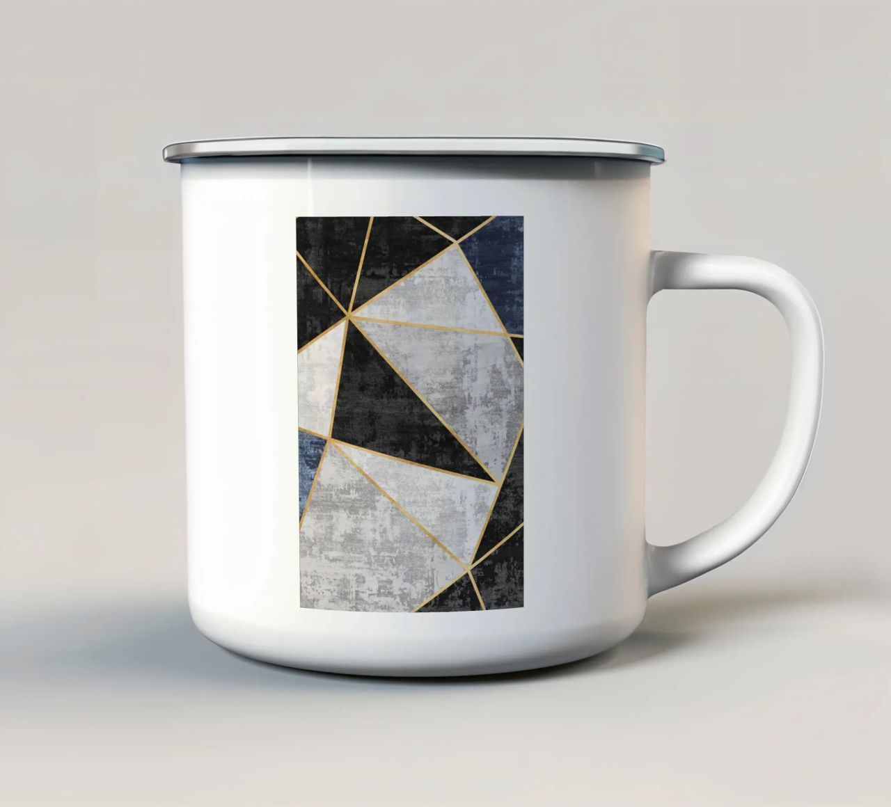 abstract triangles with golden lines emaille mok van vintageshop