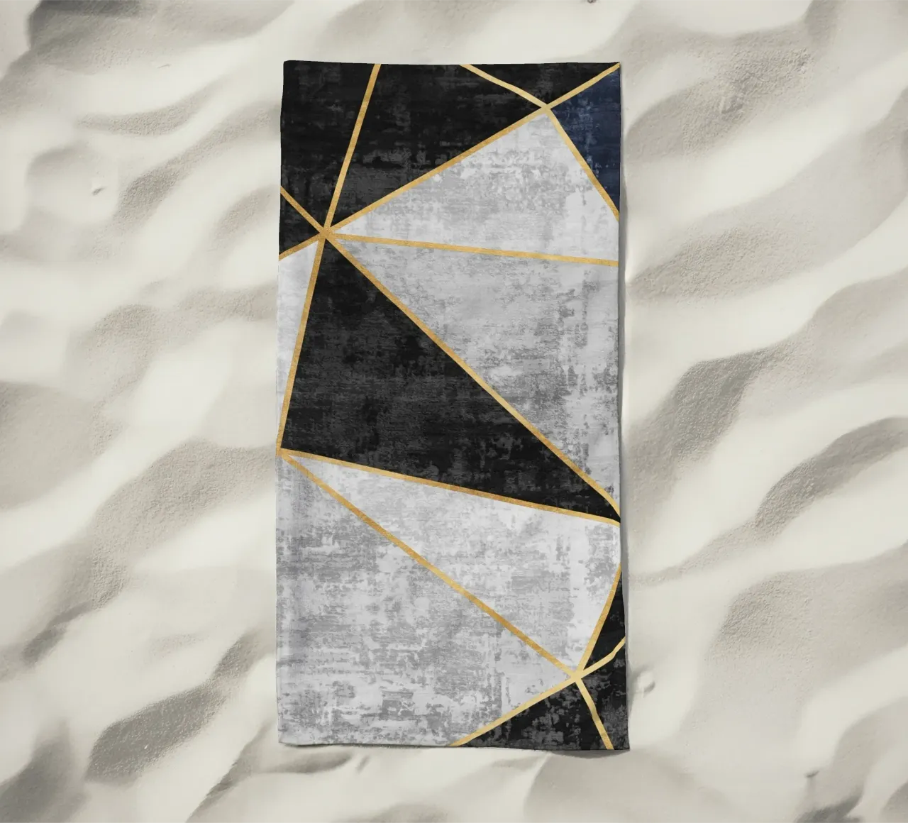 abstract triangles with golden lines strandhanddoek van vintageshop