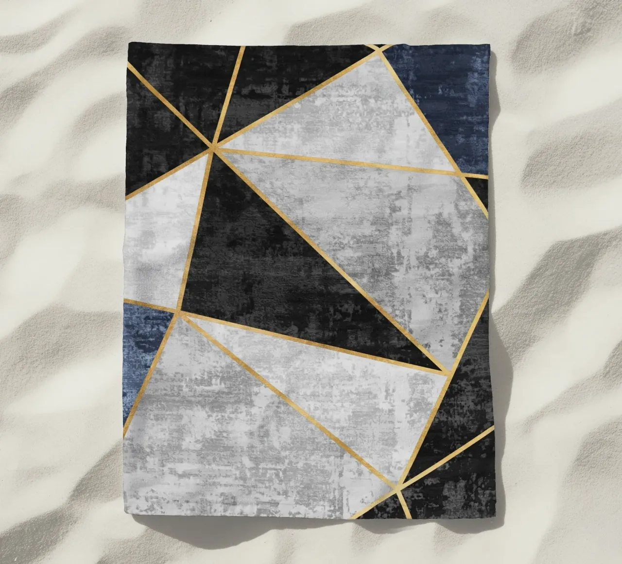 abstract triangles with golden lines strandhanddoek van vintageshop