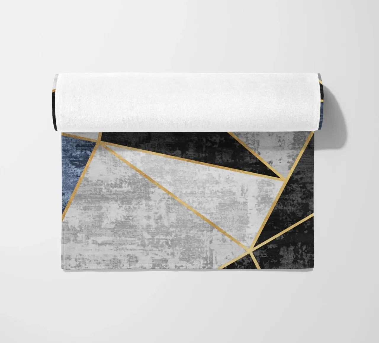 abstract triangles with golden lines strandhanddoek van vintageshop