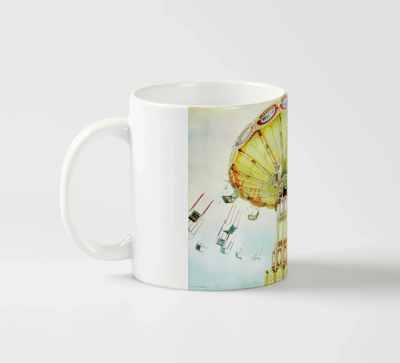 Ride The Sky tazza in ceramica da Mina Teslaru