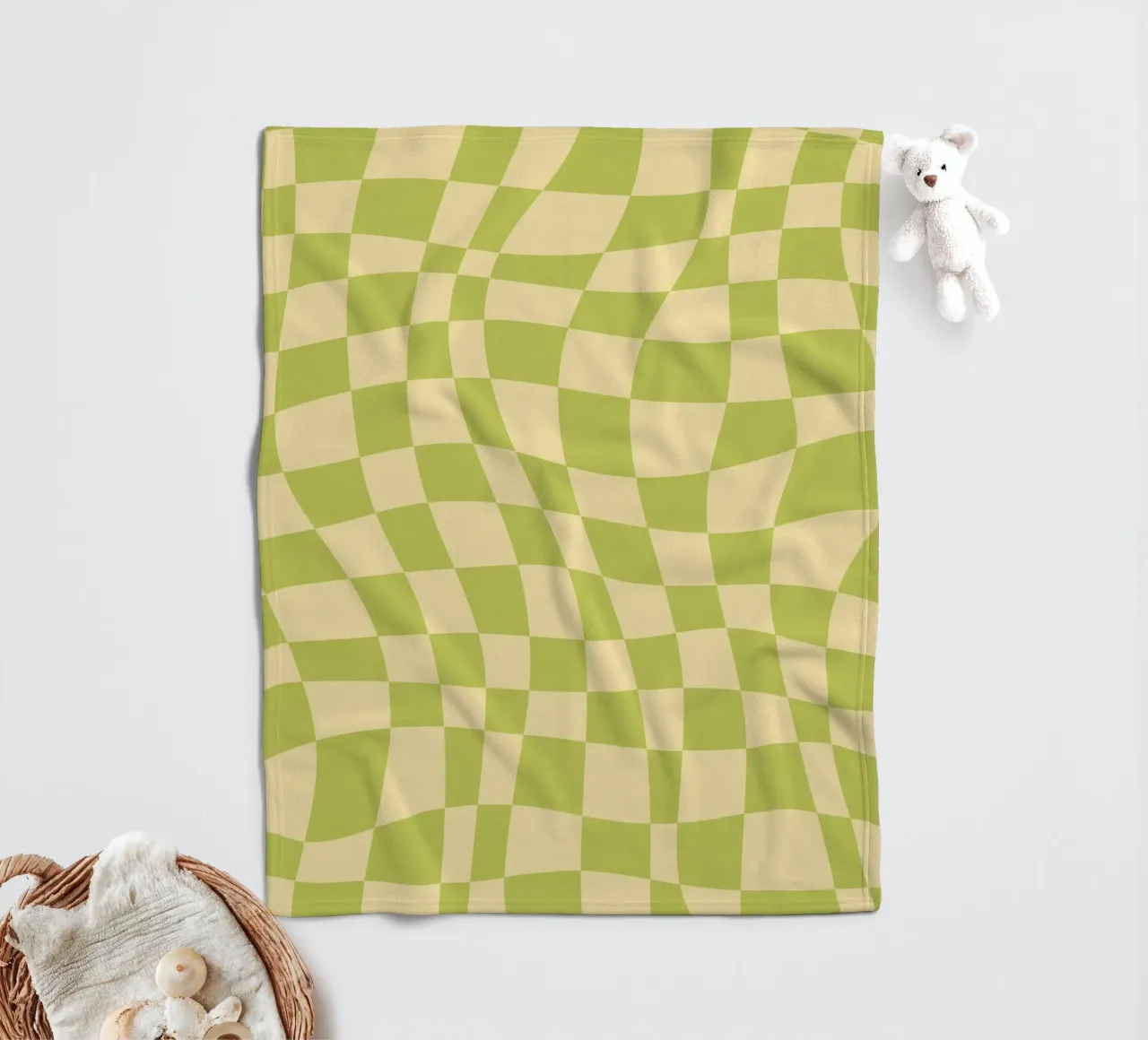 Scacchiera ondulata color chartreuse e beige coperta in pile da Little Dean