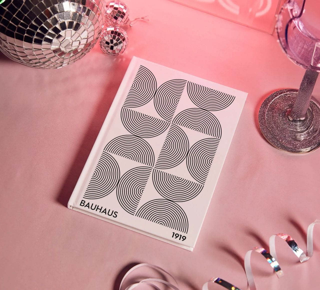 circles concentric patterns geometry notebook by Bacsic design