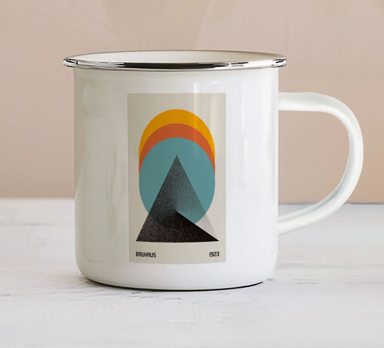 triangolo cerchio semicerchio forme concentriche tazza in smalto da Matthew W Smith