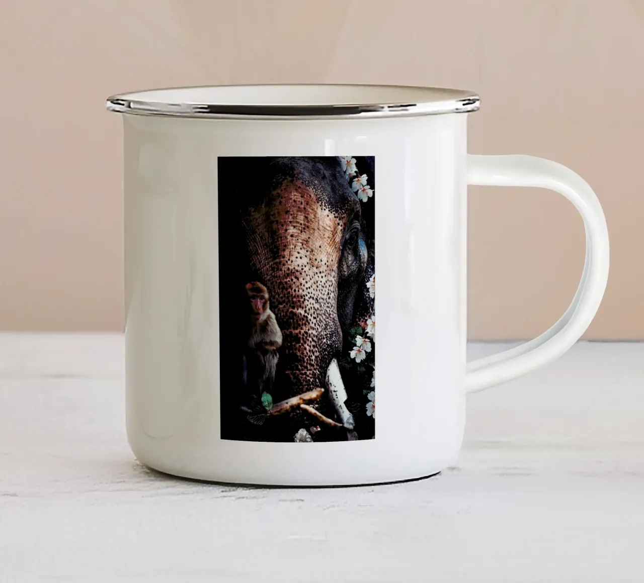 Elephant 3 tazza in smalto da Wouter Rikken