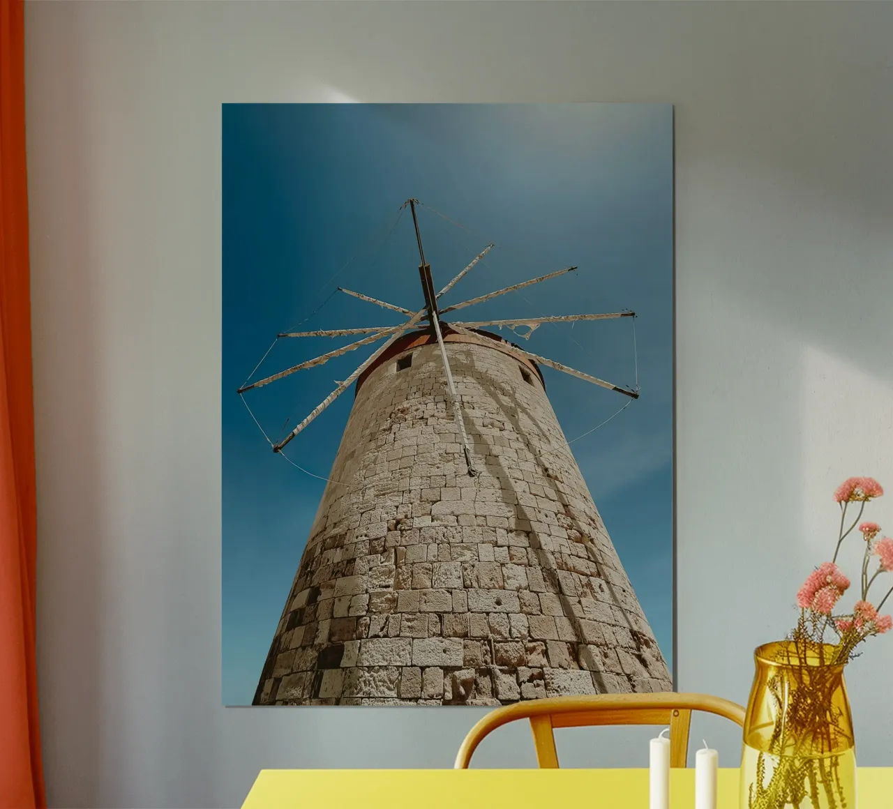 Greek Stone Windmill poster con telaio in legno da Thilo Grøsch