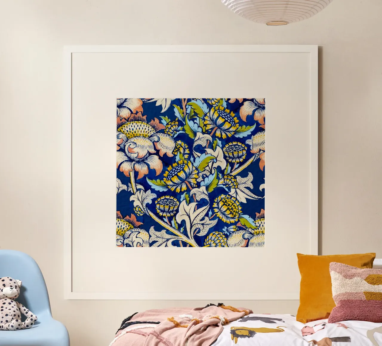 William Morris Floral Pattern - Art Nouveau Bleu & Jaune poster avec cadre en plastique de ClubArt