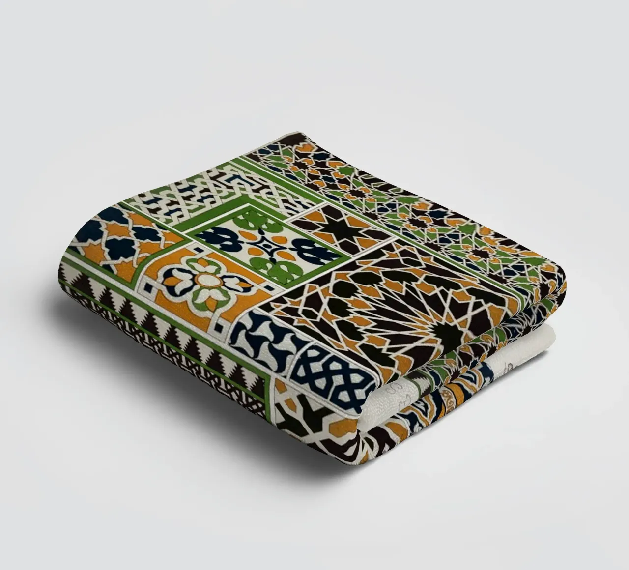 Albert Racine: Moresque Patterns - Vintage Islamic Geometric asciugamano da bagno da ClubArt