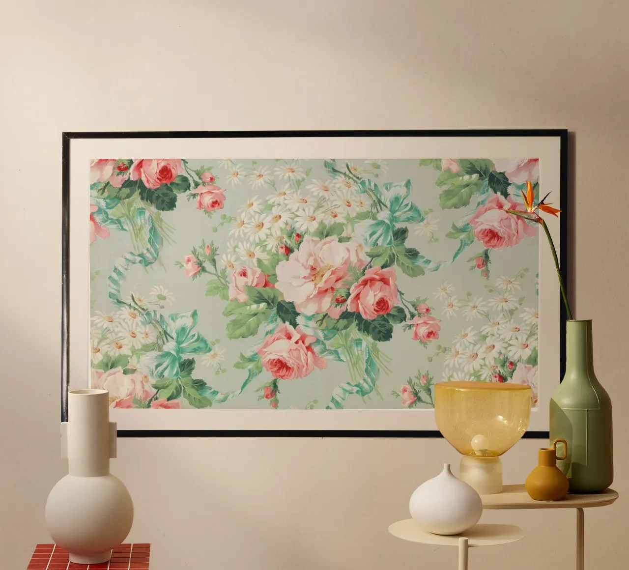 Modello vittoriano di rosa e margherita - Illustrazione floreale d'epoca poster con telaio in alluminio da ClubArt