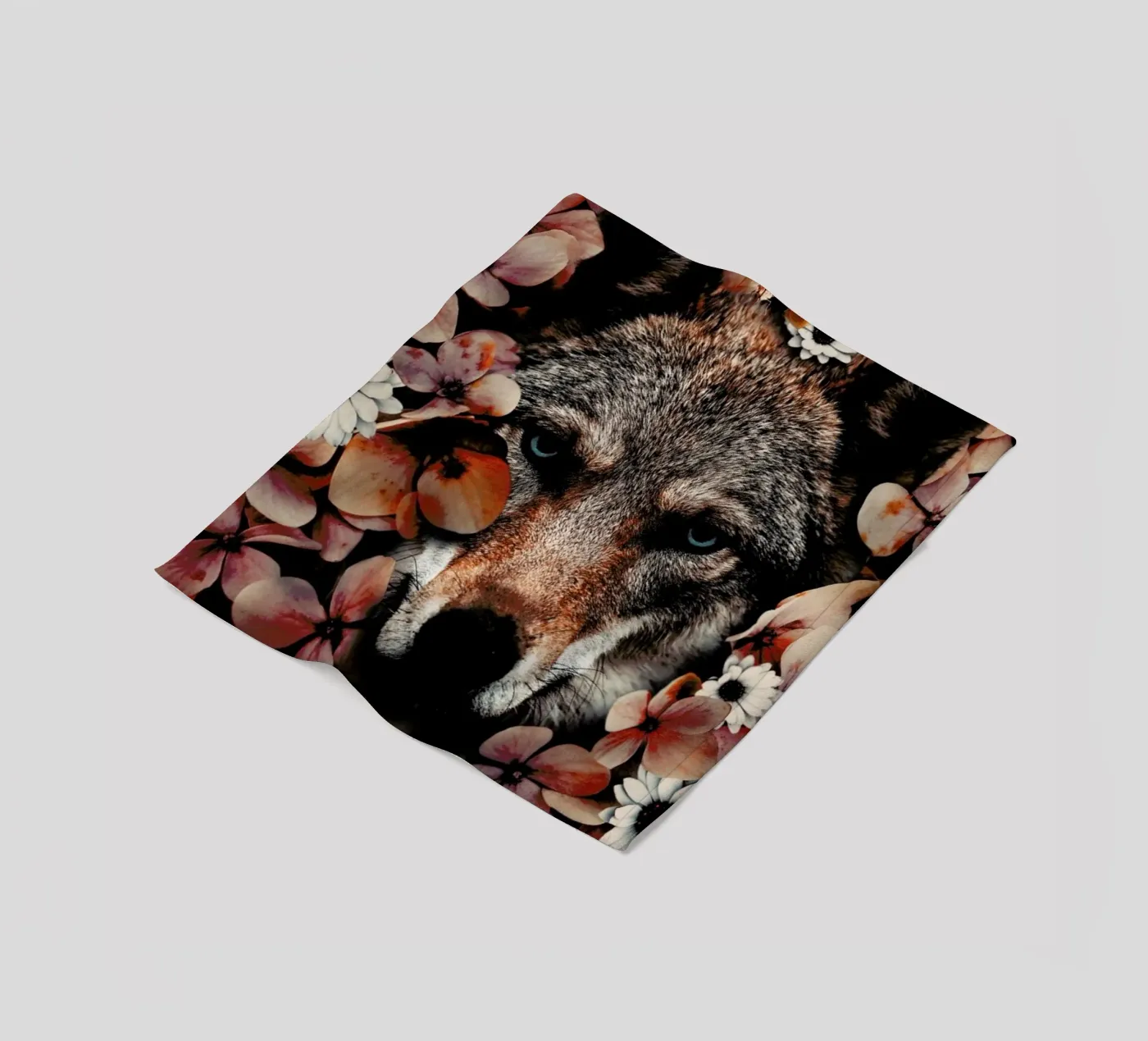 Wolf fleece blanket by Wouter Rikken