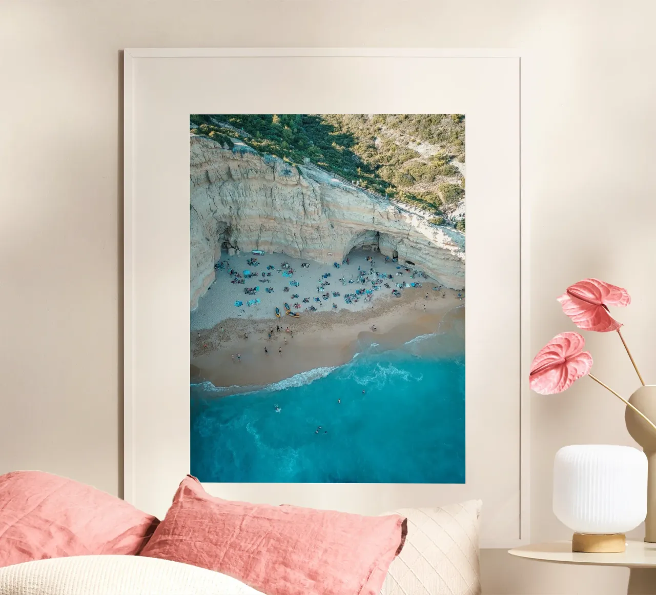 Summer Beach – Algarve Portugal poster con telaio in plastica da Thilo Grøsch