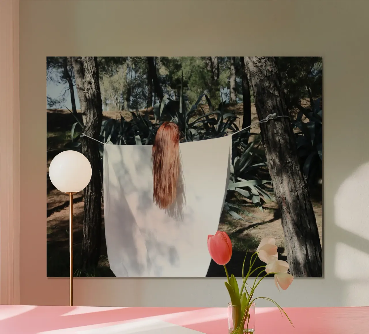 La foresta custodisce i suoi segreti poster con telaio in plastica da George Griefy